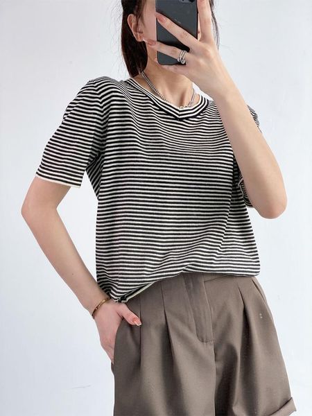 women's t-shirt women 2021 small v-neck pinstripe contrast color knitted short-sleeved loose bottoming shirt, White
women's t-shirt women 2021 small v-neck pinstripe contrast color knitted short-sleeved loose bottoming shirt, White