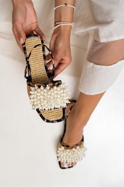 sandals pearl detail flat sole women's women slippers hand mash shoes woman 2021 lace cover toe low loafers, Black
sandals pearl detail flat sole women's women slippers hand mash shoes woman 2021 lace cover toe low loafers, Black