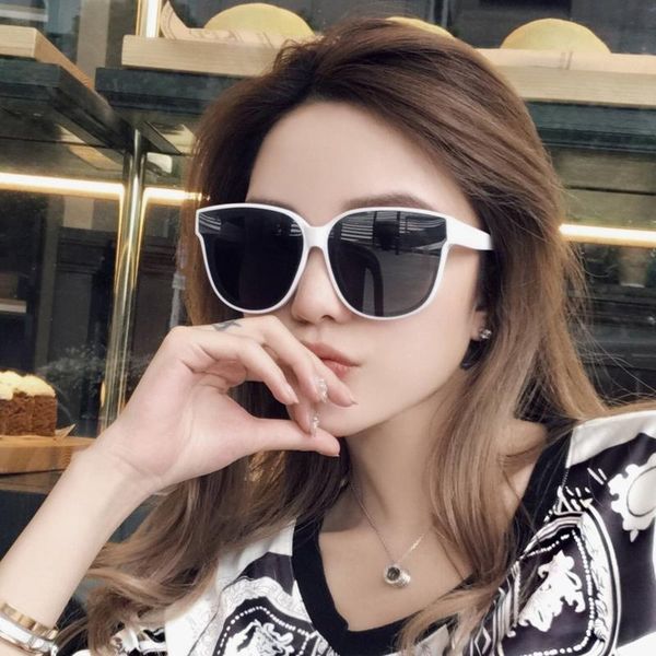 sunglasses the same glasses, polarized lenses, white fashion big-frame sunglasses, black-frame net celebrity street, White;black
sunglasses the same glasses, polarized lenses, white fashion big-frame sunglasses, black-frame net celebrity street, White;black
