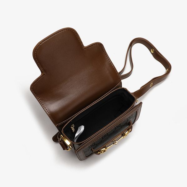 simple and versatile small square bag female messenger single shoulder tofu handbags sale
simple and versatile small square bag female messenger single shoulder tofu handbags sale