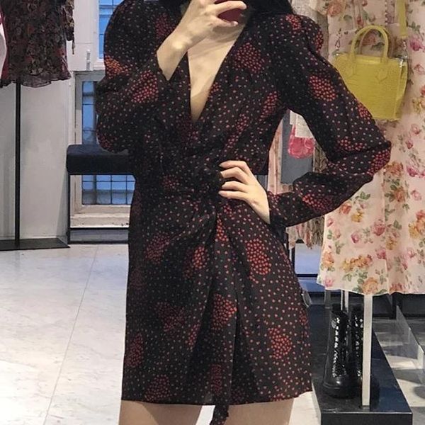 casual dresses v-neck womens mini dress small hearts print slim waist lace-up long-sleeved female short, Black;gray
casual dresses v-neck womens mini dress small hearts print slim waist lace-up long-sleeved female short, Black;gray