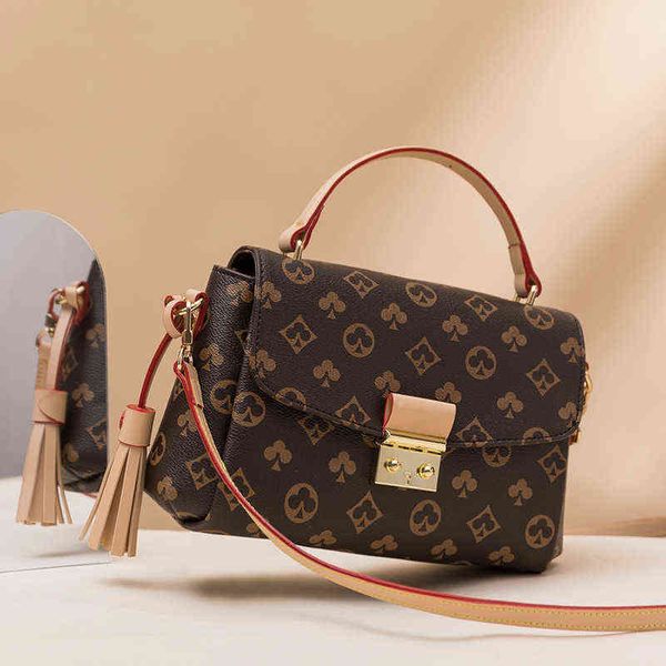 small square female 2022 new fashion old flower single shoulder bag checkerboard diagonal bag buckle tassel summer
small square female 2022 new fashion old flower single shoulder bag checkerboard diagonal bag buckle tassel summer