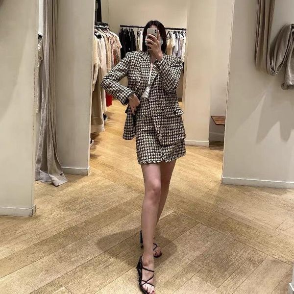 women's suits & blazers women coat 2021 autumn and winter houndstooth tweed casual blazer mini skirt, White;black
women's suits & blazers women coat 2021 autumn and winter houndstooth tweed casual blazer mini skirt, White;black
