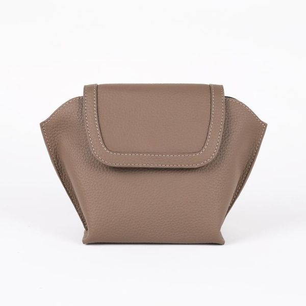 evening bags retro women real leather handbag mini shoulder bag lady fashion crossbody holiday travel girls daily messenger 
evening bags retro women real leather handbag mini shoulder bag lady fashion crossbody holiday travel girls daily messenger
