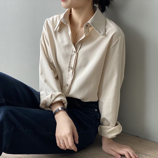 solid color velvet shirt for women spring new korean style cardigan loose mid-length long sleeve lapel blouse all-match blusas, White
solid color velvet shirt for women spring new korean style cardigan loose mid-length long sleeve lapel blouse all-match blusas, White