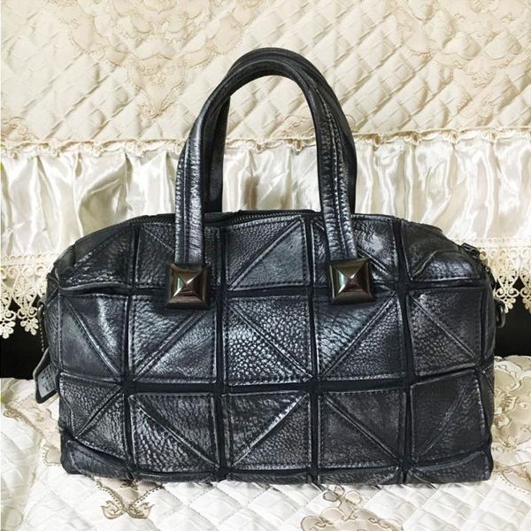 leather new layer retro portable bag cowhide messenger hand-rubbed head 2021 female ewcmt
leather new layer retro portable bag cowhide messenger hand-rubbed head 2021 female ewcmt