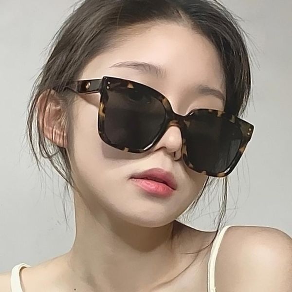 sunglasses luxury brands design fashion square women big sun glasses vintage rivet oversized men eyeglasses 2021 uv400, White;black
sunglasses luxury brands design fashion square women big sun glasses vintage rivet oversized men eyeglasses 2021 uv400, White;black