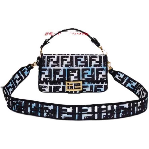 new light blue black french stick bag canvas baguette hand middle ancient single shoulder crossbody letter embossed small square hand
new light blue black french stick bag canvas baguette hand middle ancient single shoulder crossbody letter embossed small square hand
