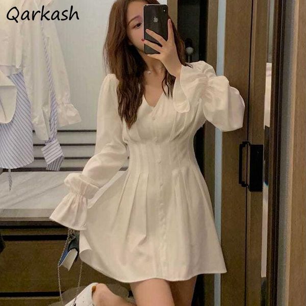 casual dresses women flare sleeve temperament fashion spring holiday simple solid mini folds design chic female vestidos party, Black;gray
casual dresses women flare sleeve temperament fashion spring holiday simple solid mini folds design chic female vestidos party, Black;gray