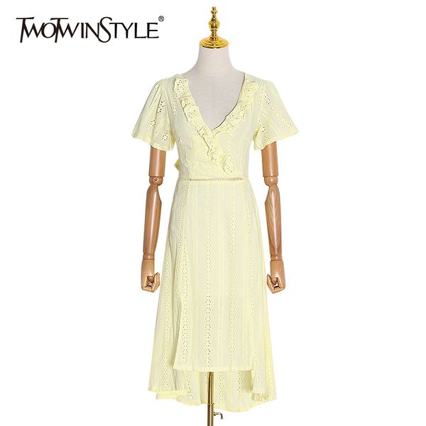 twotwinstyle hollow out lace up bowknot dress for female v neck short sleeve high waist white dresses women summer style 210517, Black;gray
twotwinstyle hollow out lace up bowknot dress for female v neck short sleeve high waist white dresses women summer style 210517, Black;gray