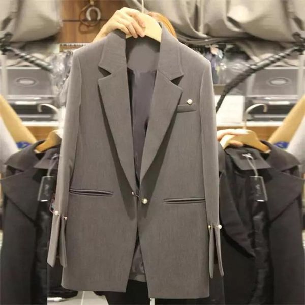 spring and autumn women's wear slimming cuffs slit lapel slim fit all-match mid-length small suit jacket trend suits & blazers, White;black
spring and autumn women's wear slimming cuffs slit lapel slim fit all-match mid-length small suit jacket trend suits & blazers, White;black