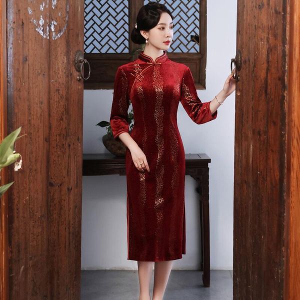 ethnic clothing autumn elegant traditional chinese mandarin collar gold velvet qipao seven points sleeve velour cheongsam oversize 4xl, Red
ethnic clothing autumn elegant traditional chinese mandarin collar gold velvet qipao seven points sleeve velour cheongsam oversize 4xl, Red