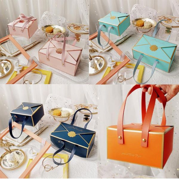 gift wrap 1pc bronzing protable paper box leather portable rope chocolate candy packaging birthday party year decoration
gift wrap 1pc bronzing protable paper box leather portable rope chocolate candy packaging birthday party year decoration