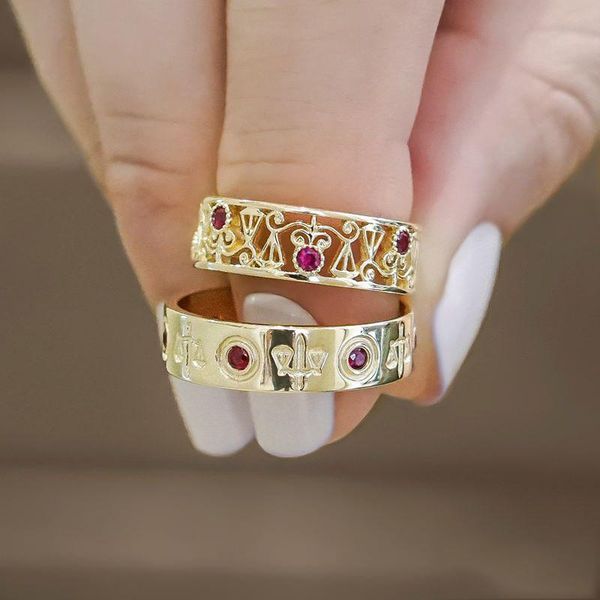 wedding rings trendy gold color couple ring exquisite hollow out red zircon men women lovers engagement proposal finger jewelry, Slivery;golden
wedding rings trendy gold color couple ring exquisite hollow out red zircon men women lovers engagement proposal finger jewelry, Slivery;golden