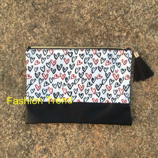 storage bags 10pcs/lot exquisite women fashionable heart print beautiful cosmetic bag good quality leather make up
storage bags 10pcs/lot exquisite women fashionable heart print beautiful cosmetic bag good quality leather make up