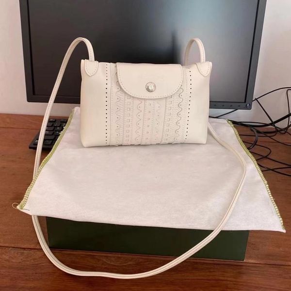 totes 2021 lace lambskin crossbody bag female mini armpit shoulder dragon cheek
totes 2021 lace lambskin crossbody bag female mini armpit shoulder dragon cheek