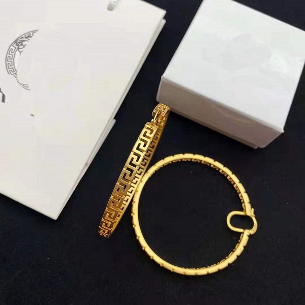70% off high-quality jewelry simple brass earrings 2021 925 silver needle earrings female, Golden
70% off high-quality jewelry simple brass earrings 2021 925 silver needle earrings female, Golden