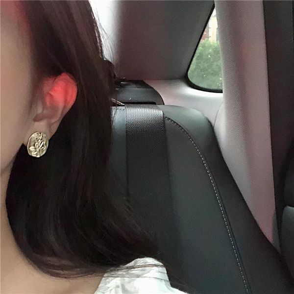 rose embossed geometric circle retro earrings fashion joker female gothic style simple jewelry birthday party stud, Golden;silver
rose embossed geometric circle retro earrings fashion joker female gothic style simple jewelry birthday party stud, Golden;silver