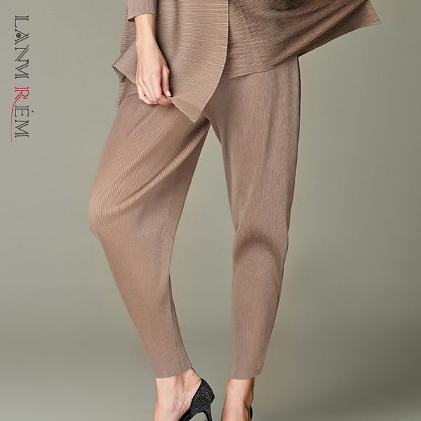 pleated loose pants women's spring and summer elastic big size solid color casual female trousers 2d1761 210507, Black;white
pleated loose pants women's spring and summer elastic big size solid color casual female trousers 2d1761 210507, Black;white
