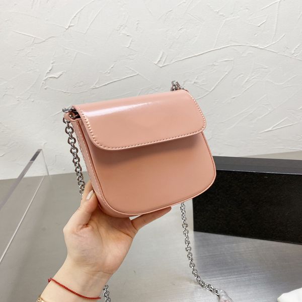 solid color smooth leather shoulder bag metal chain coin wallet min size flip messenger bags gentle style women's summer handbag
solid color smooth leather shoulder bag metal chain coin wallet min size flip messenger bags gentle style women's summer handbag