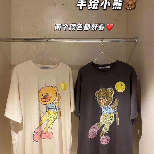 kan qingzi hand-painted bear print loose summer new smiley face men's and women's same lovers t-shirt, White;black
kan qingzi hand-painted bear print loose summer new smiley face men's and women's same lovers t-shirt, White;black