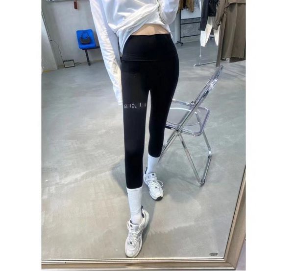 2021 trendy autumn new pants slim fit high waist letters color comfortable simple shark leggings, Black;white
2021 trendy autumn new pants slim fit high waist letters color comfortable simple shark leggings, Black;white