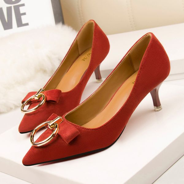 2021 thin women's shoes thin heel high heel shallow mouth pointed suede decorative 1, Black
2021 thin women's shoes thin heel high heel shallow mouth pointed suede decorative 1, Black