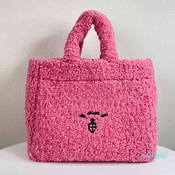 tote bag plush winter wool handbag large capacity shoulder shopping bags classic p letter totes sweety women handbags
tote bag plush winter wool handbag large capacity shoulder shopping bags classic p letter totes sweety women handbags