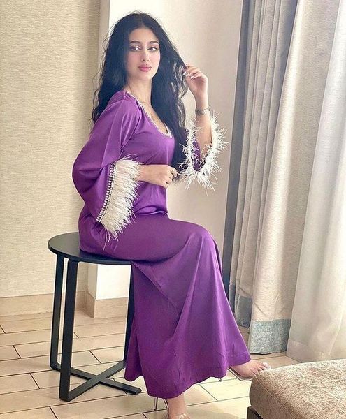 middle east muslim abaya floor length v-neck feather kaftan maxi dresses dashiki kuwait traditional fashion boubou dreses ethnic clothing, Red
middle east muslim abaya floor length v-neck feather kaftan maxi dresses dashiki kuwait traditional fashion boubou dreses ethnic clothing, Red