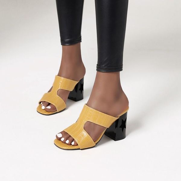 slippers 2021 ummer shoes women fretwork high heel summer woman fashion slides open toe slip on female sandals, Black
slippers 2021 ummer shoes women fretwork high heel summer woman fashion slides open toe slip on female sandals, Black