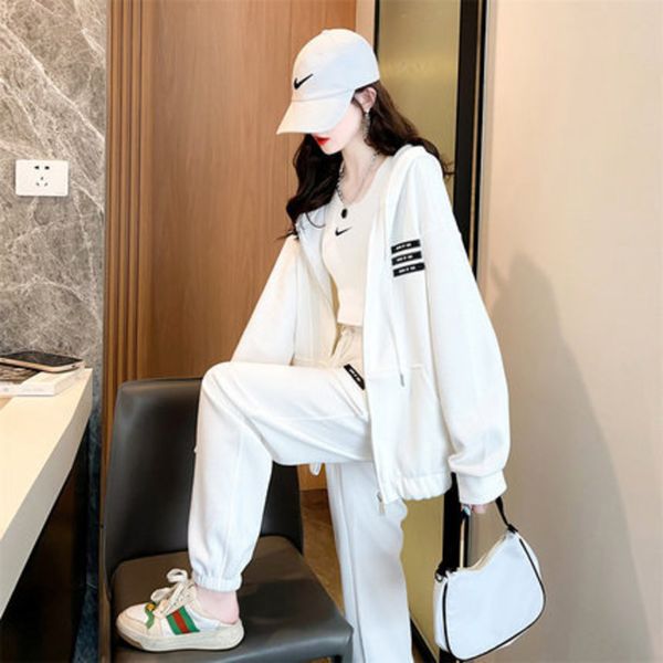 sports style hooded sweater set women's 2021 early autumn dign sense long sve shirt and korean two-piece set, Gray
sports style hooded sweater set women's 2021 early autumn dign sense long sve shirt and korean two-piece set, Gray