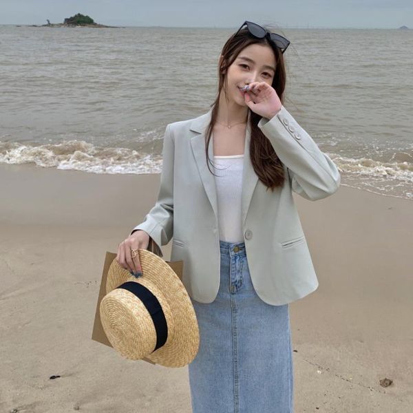 women's suits & blazers autumn 2021 design sense of minority casual suit small coat fashion early temperament top, White;black
women's suits & blazers autumn 2021 design sense of minority casual suit small coat fashion early temperament top, White;black