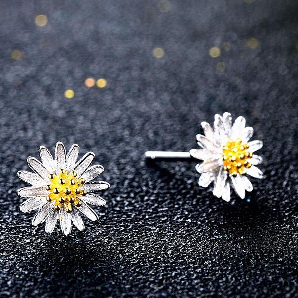 stud korean sweet small daisy 925 sterling silver earrings ladies student jewelry accessories fresh wholesale, Golden;silver
stud korean sweet small daisy 925 sterling silver earrings ladies student jewelry accessories fresh wholesale, Golden;silver