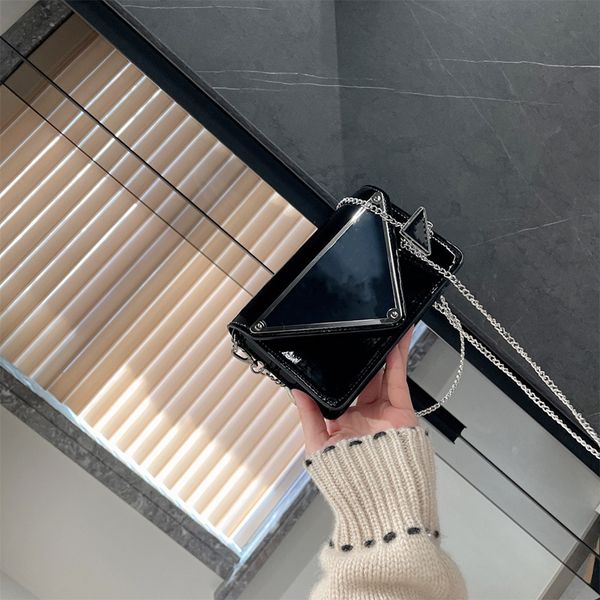 2021 luxury designer fashion bags mini handbag imitation brand chain crossbody classic lady waist bag
2021 luxury designer fashion bags mini handbag imitation brand chain crossbody classic lady waist bag