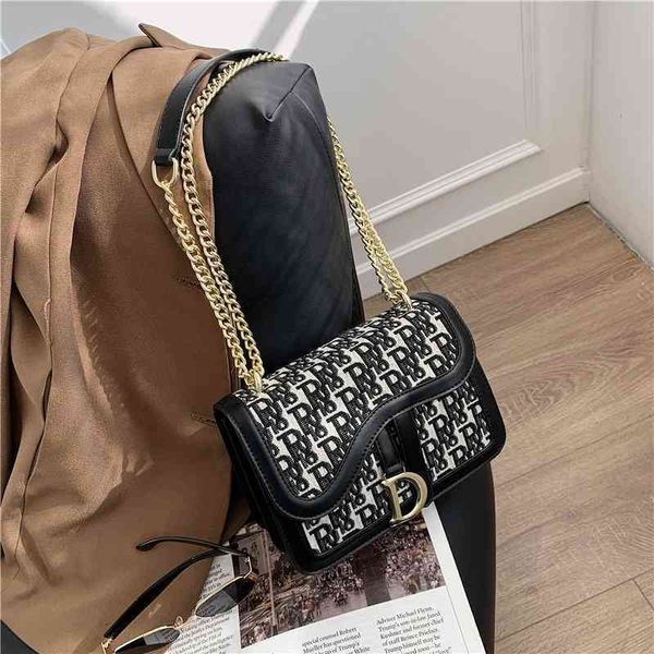 72% off bag new fashion brand net hongyang temperament small square women's chain shoulder
72% off bag new fashion brand net hongyang temperament small square women's chain shoulder