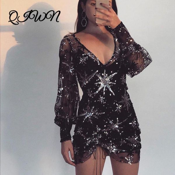 casual dresses summer fashion 2 piece suit luxury sequin black v-neck bandage club tide mini party beach clothes czrm, Black;gray
casual dresses summer fashion 2 piece suit luxury sequin black v-neck bandage club tide mini party beach clothes czrm, Black;gray