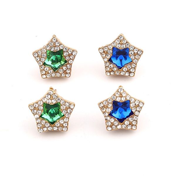 popular jewelry, exquisite personality, exaggerated earrings, version, five pointed star, full diamond earrings, Golden
popular jewelry, exquisite personality, exaggerated earrings, version, five pointed star, full diamond earrings, Golden