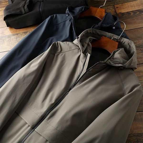 men's jackets spring and autumn waterproof laminated zipper men's jacket solid color hooded, Black;brown
men's jackets spring and autumn waterproof laminated zipper men's jacket solid color hooded, Black;brown