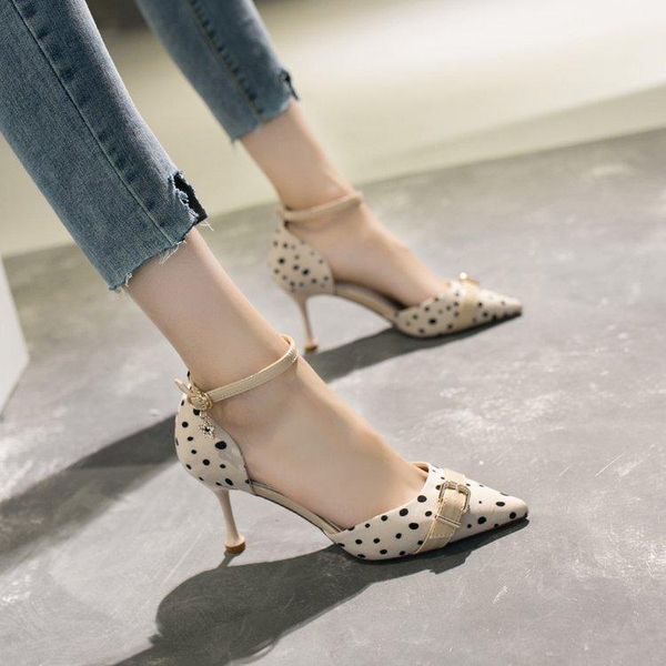 dress shoes single women 2021 spring and summer fine heel pointed girl wave point shallow mouth buckle hollow women's, Black
dress shoes single women 2021 spring and summer fine heel pointed girl wave point shallow mouth buckle hollow women's, Black