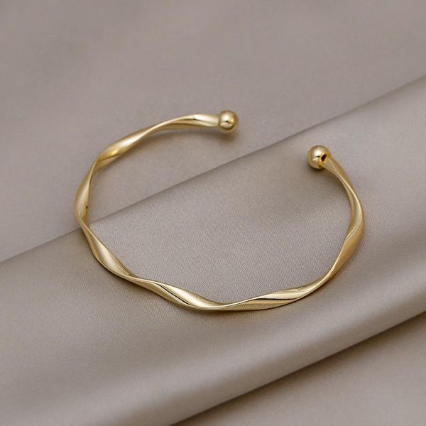 link, chain twisted pattern simple fashion bracelet high sense of ins tide niche design girlfriends cold wind jewelry women, Black
link, chain twisted pattern simple fashion bracelet high sense of ins tide niche design girlfriends cold wind jewelry women, Black