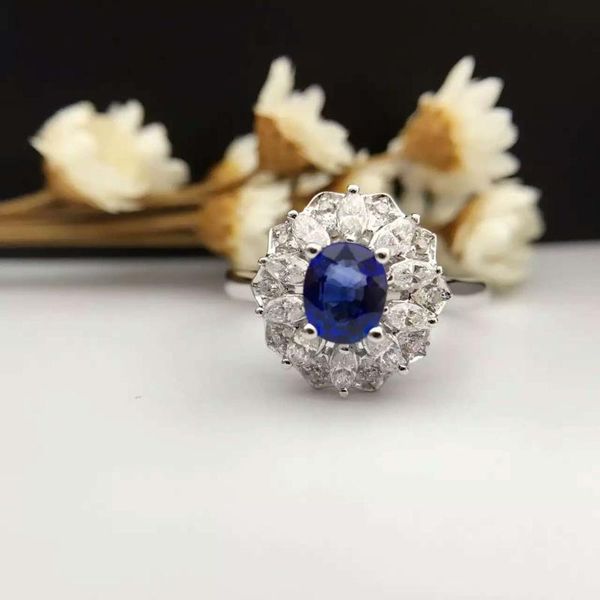 cluster rings 0.768ct+0.494ct 18k gold natural sapphire women ring with diamond setting 2021 fine jewelry wedding band engagement, Golden;silver
cluster rings 0.768ct+0.494ct 18k gold natural sapphire women ring with diamond setting 2021 fine jewelry wedding band engagement, Golden;silver