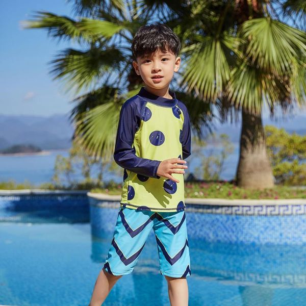 boys kids two piece rash guard swimsuits long sleeve swim shirt with trunks uv sun protection sunsuit swimwear bathing suits one-piece
boys kids two piece rash guard swimsuits long sleeve swim shirt with trunks uv sun protection sunsuit swimwear bathing suits one-piece