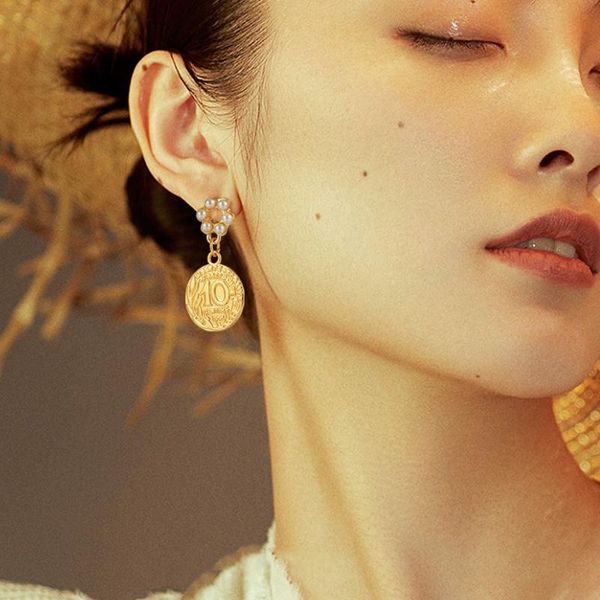 dangle & chandelier fashion simple round drop earrings for women female vintage symmetrical geometric gold colour pendant 2021trend jewelry, Silver
dangle & chandelier fashion simple round drop earrings for women female vintage symmetrical geometric gold colour pendant 2021trend jewelry, Silver