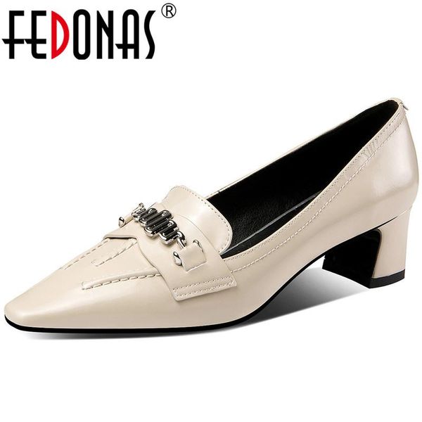 dress shoes fedonas metal decoration fashion women vintage thick heels pumps spring summer party elegant pointd toe woman, Black
dress shoes fedonas metal decoration fashion women vintage thick heels pumps spring summer party elegant pointd toe woman, Black