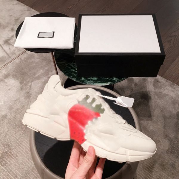 The latest Rhyton high-quality leather sneakers, men's designer tiger net printing with strawberry bag, luxury retro coach ladies design, Black
The latest Rhyton high-quality leather sneakers, men's designer tiger net printing with strawberry bag, luxury retro coach ladies design, Black