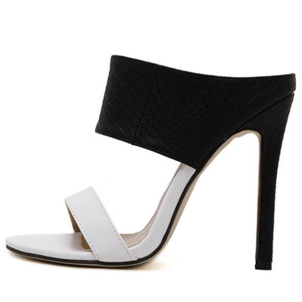 sandals 2021 slides black-white splicing snake print high heels women's slippers simple casual open toes women shoes sexy
sandals 2021 slides black-white splicing snake print high heels women's slippers simple casual open toes women shoes sexy