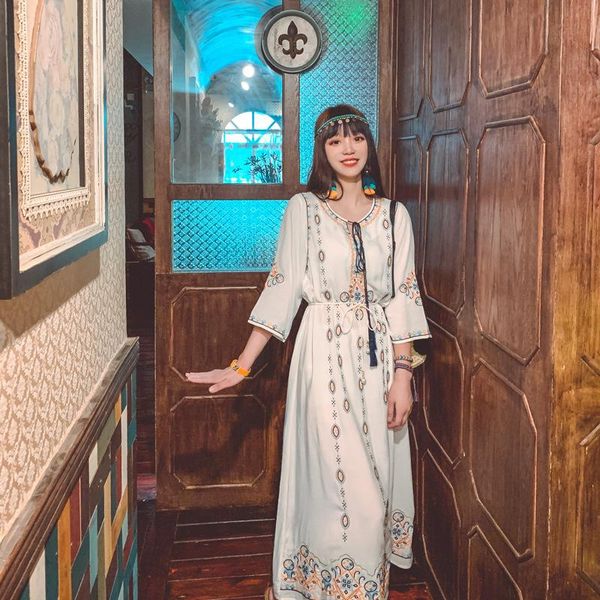 casual dresses bohemian embroidered with ethnic tassels tied loose white dress women chinese style, Black;gray
casual dresses bohemian embroidered with ethnic tassels tied loose white dress women chinese style, Black;gray
