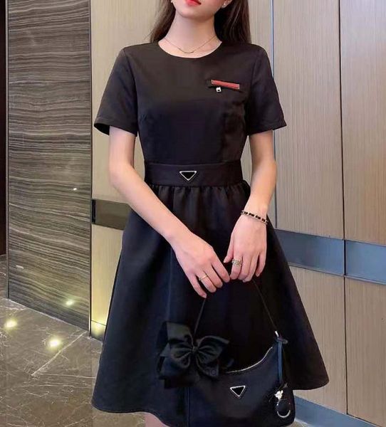 fashion casual dress re-nylon style puffer skirts waist-retracting design ball gown suspender midi dresses with inverted triangle, Black;gray
fashion casual dress re-nylon style puffer skirts waist-retracting design ball gown suspender midi dresses with inverted triangle, Black;gray