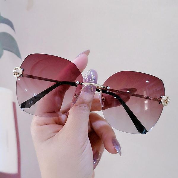 sunglasses oloey rimless trimmed women luxury polarized brand designer metal square eyewear fashion trendy driving uv400 oculos, White;black
sunglasses oloey rimless trimmed women luxury polarized brand designer metal square eyewear fashion trendy driving uv400 oculos, White;black