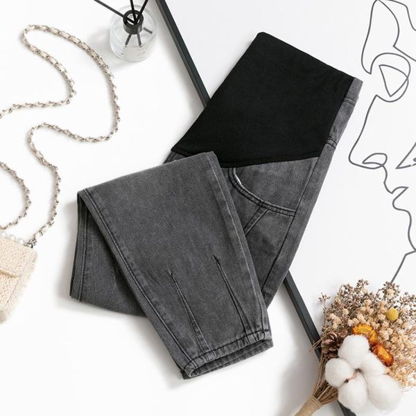 maternity bottoms denim cropped pants loose pregnant women stomach lift jeans korean fashion casual, White
maternity bottoms denim cropped pants loose pregnant women stomach lift jeans korean fashion casual, White